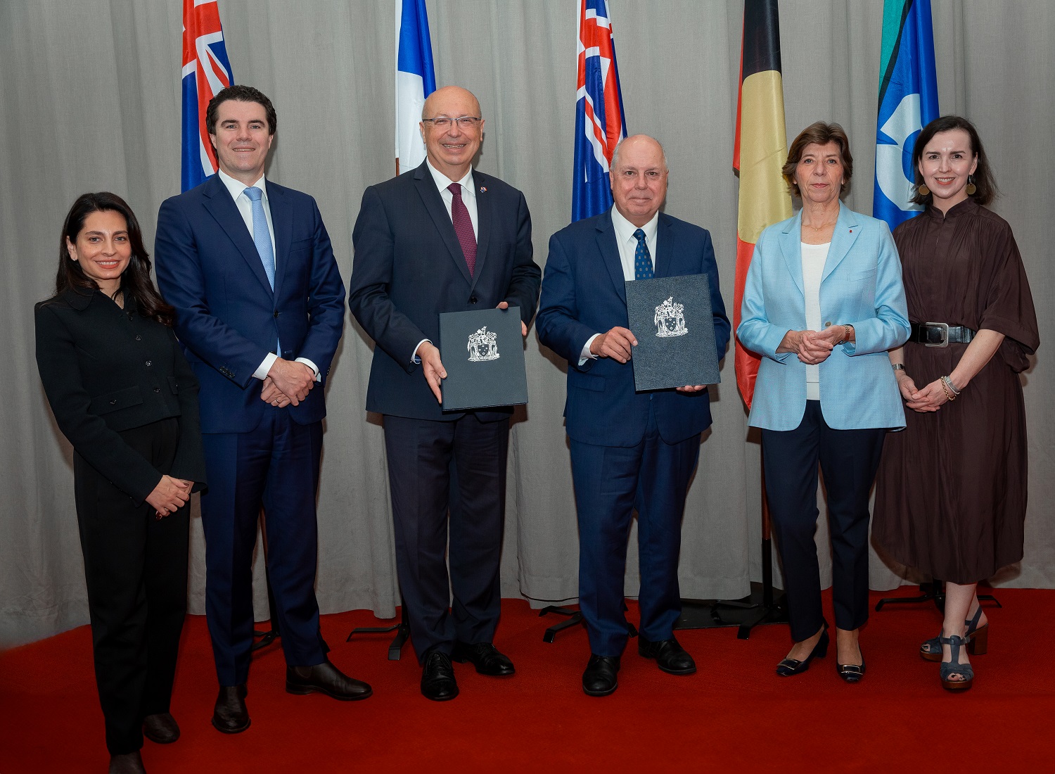 Pictured left to right: Victoria's Commissioner to Europe, Middle East, Türkiye and Africa, Gönül Serbest; Australian Assistant Foreign Minister, Tim Watts MP; France's Ambassador to Australia, His Excellency Mr Jean-Pierre Thébault; Victoria's Treasurer, Tim Pallas MP; French Foreign Minister, Catherine Colonna; CEO Global Victoria, Invest Victoria, Danni Jarrett