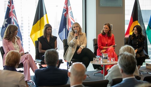 Victoria's Commissioner to Europe, the Middle East, Türkiye and Africa, Gönül Serbest (pictured far right) moderates a Global Victoria Women (GVw) event, ‘𝘚𝘵𝘳𝘦𝘯𝘨𝘵𝘩 𝘵𝘩𝘳𝘰𝘶𝘨𝘩 𝘋𝘪𝘷𝘦𝘳𝘴𝘪𝘵𝘺’ which showcased the experiences, stories, insights and perspectives of diverse women in international business.